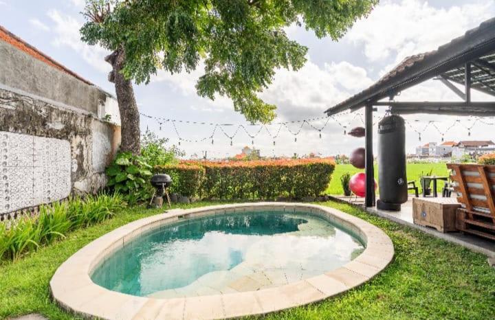 Big Brother Surf Inn Canggu Esterno foto