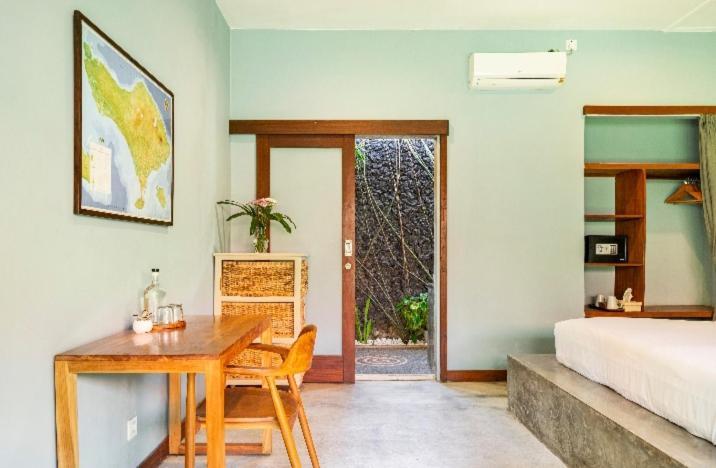 Big Brother Surf Inn Canggu Esterno foto