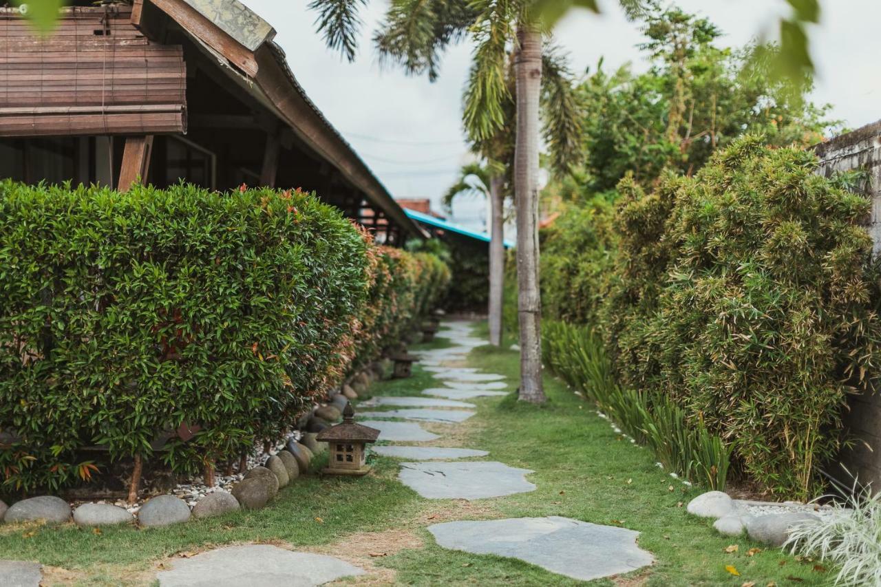 Big Brother Surf Inn Canggu Esterno foto